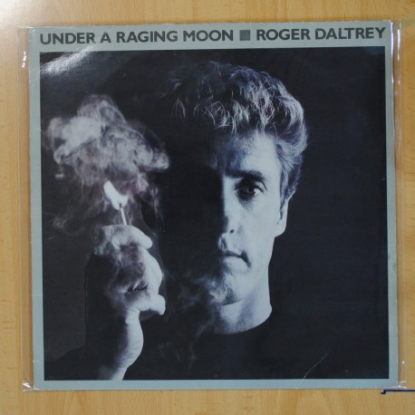 ROGER DALTREY - UNER A RAGING MOON - LP
